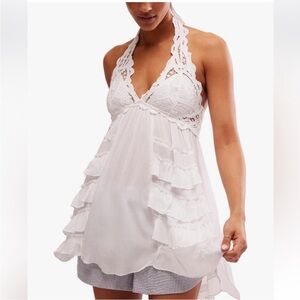 FREE PEOPLE ADELLA White Lace
Halter top